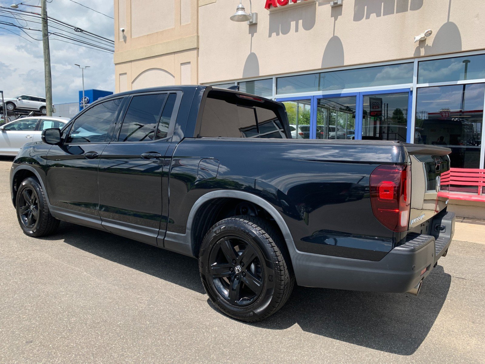 Used 2022 Honda Ridgeline Black Edition image 5