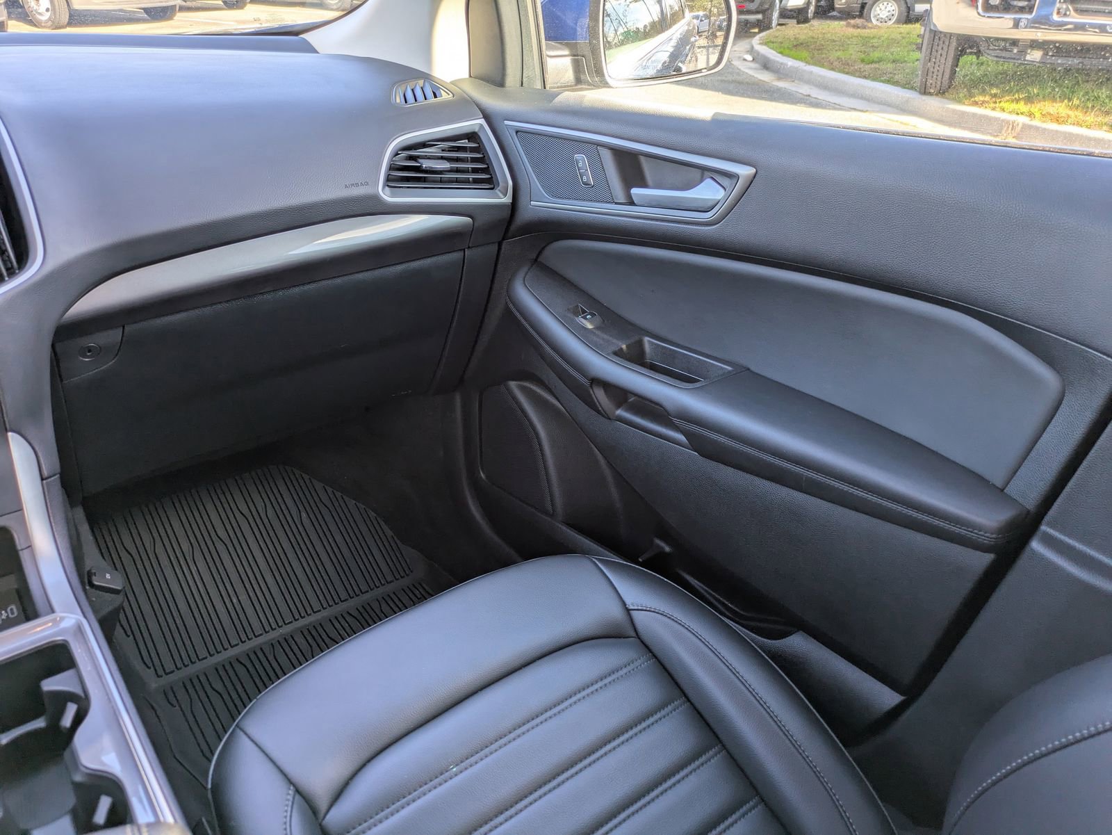 Certified 2024 Ford Edge SEL w/ Convenience Package image 19