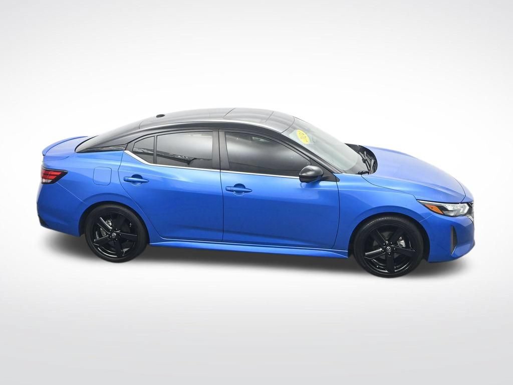 Used 2024 Nissan Sentra SR w/ SR Premium Package FWD image 34