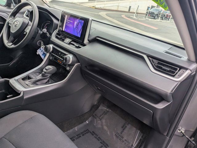 Used 2024 Toyota RAV4 LE image 6