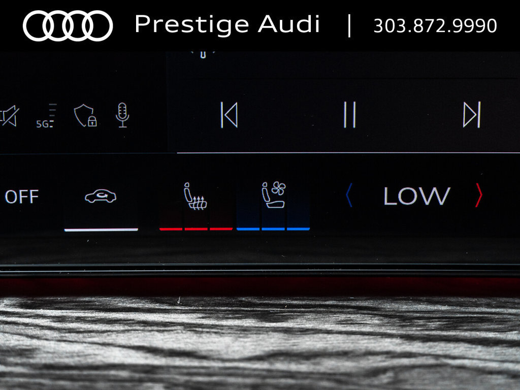 Used 2025 Audi Q5 Premium Plus w/ Premium Plus AWD/4WD image 18