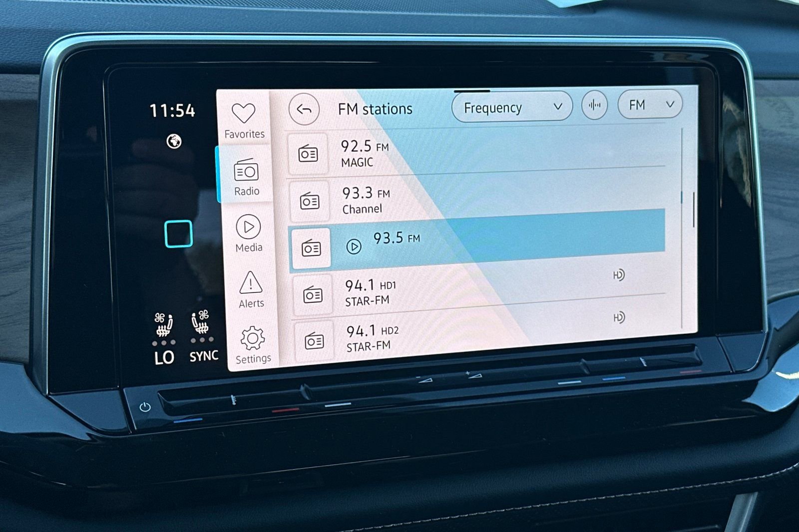 New 2026 Volkswagen Atlas SE image 18