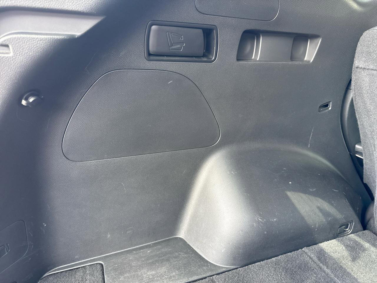 Used 2017 Hyundai Santa Fe Sport 2.0T image 23