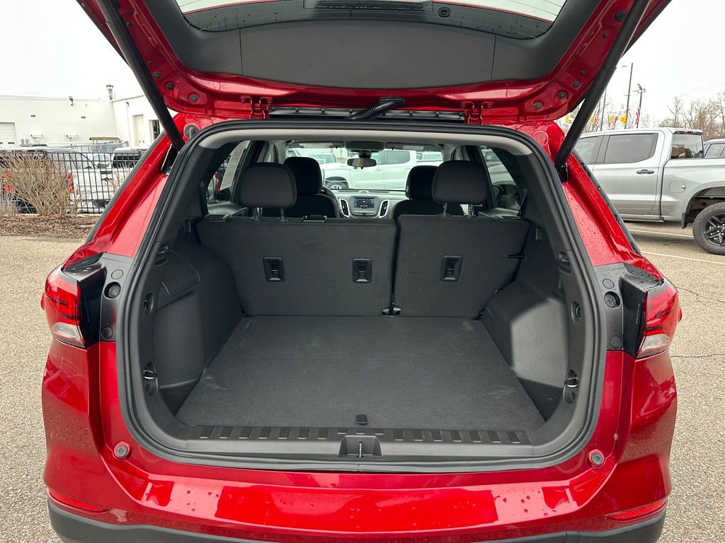 Used 2024 Chevrolet Equinox LT FWD image 27