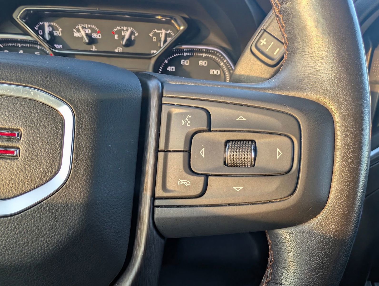 Used 2021 GMC Sierra 1500 AT4 image 16