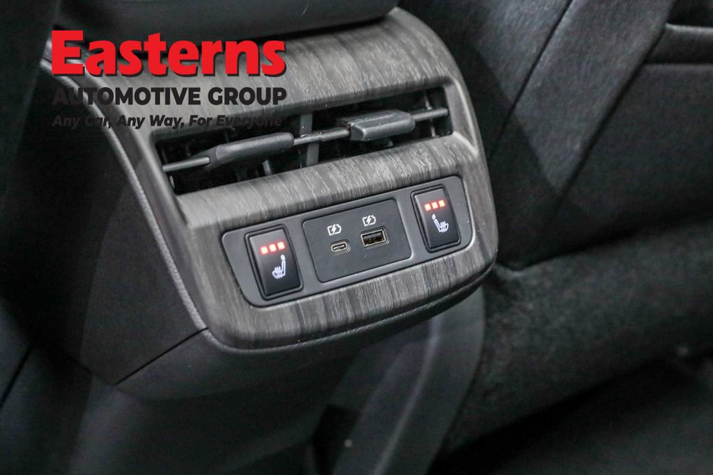 Used 2024 Nissan Ariya FWD image 23