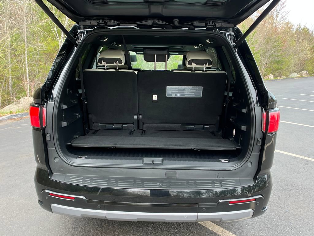Used 2023 Toyota Sequoia Capstone AWD/4WD image 25