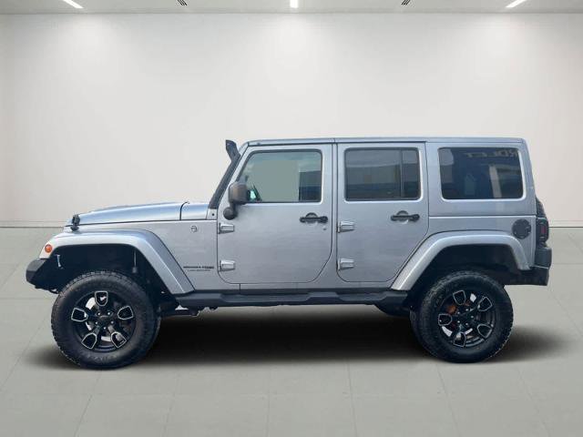 Used 2018 Jeep Wrangler Unlimited Sahara image 3
