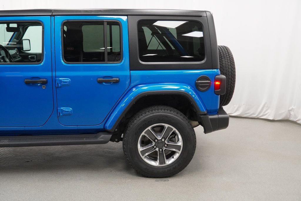 Certified 2022 Jeep Wrangler Unlimited Sahara w/ Cold Weather Group image 17