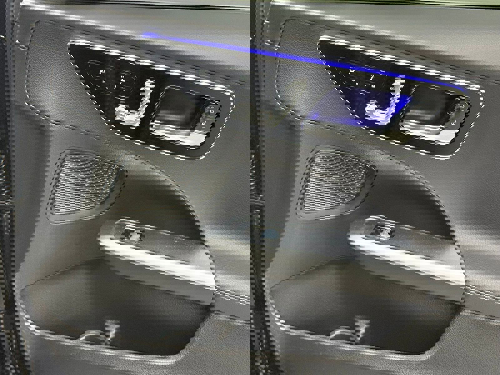 Used 2024 Mercedes-Benz C 300 C300 w/ Advanced USB Package image 38