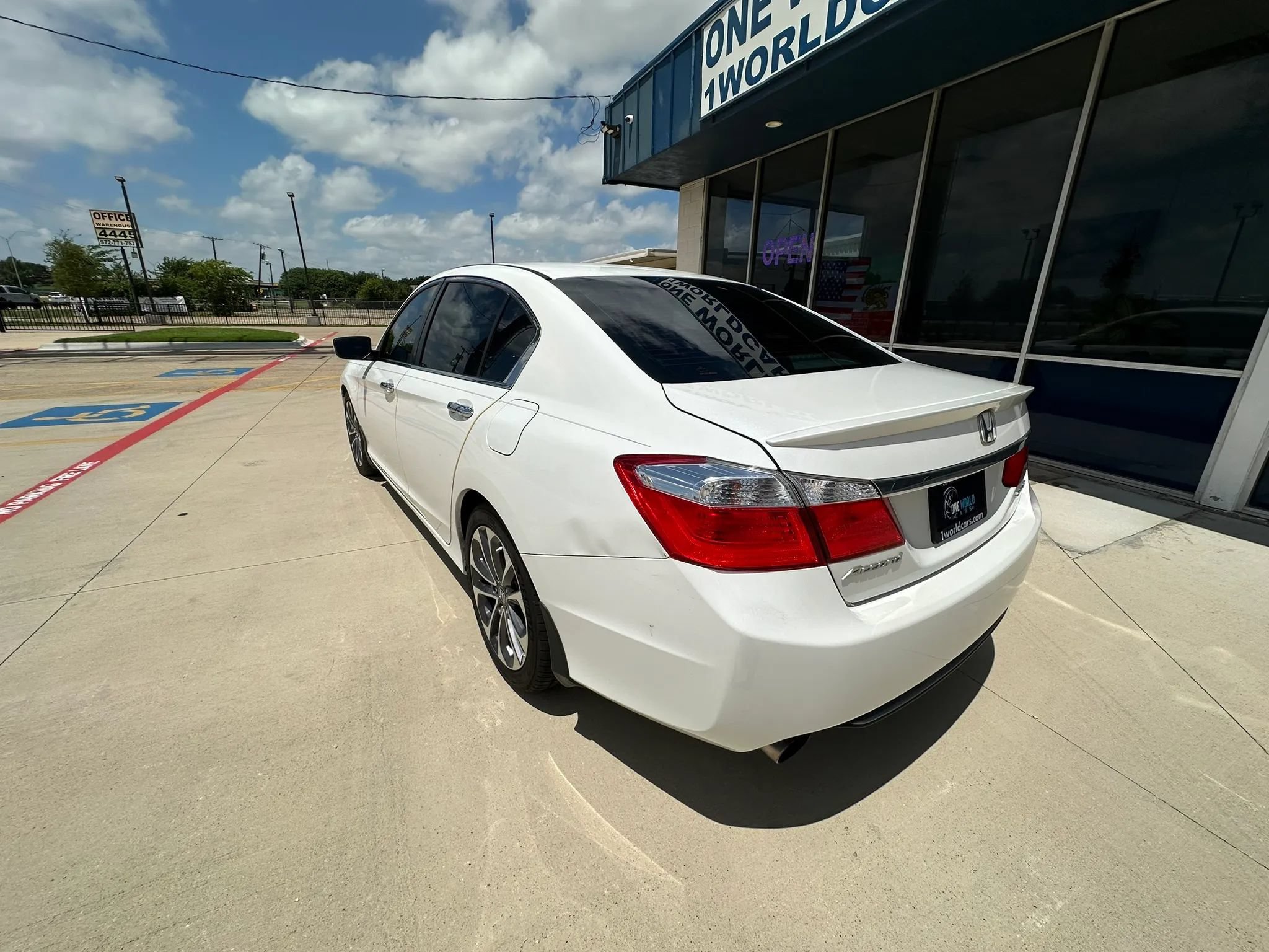 Used 2015 Honda Accord Sport image 3