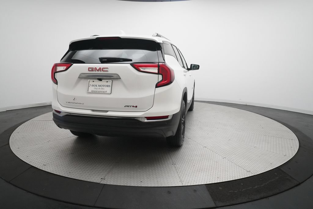 Used 2024 GMC Terrain AT4 AWD/4WD image 13