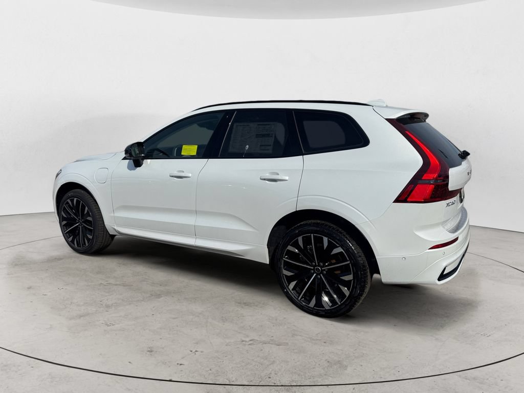 New 2026 Volvo XC60 T8 Ultra w/ Protection Package Premier AWD/4WD image 4
