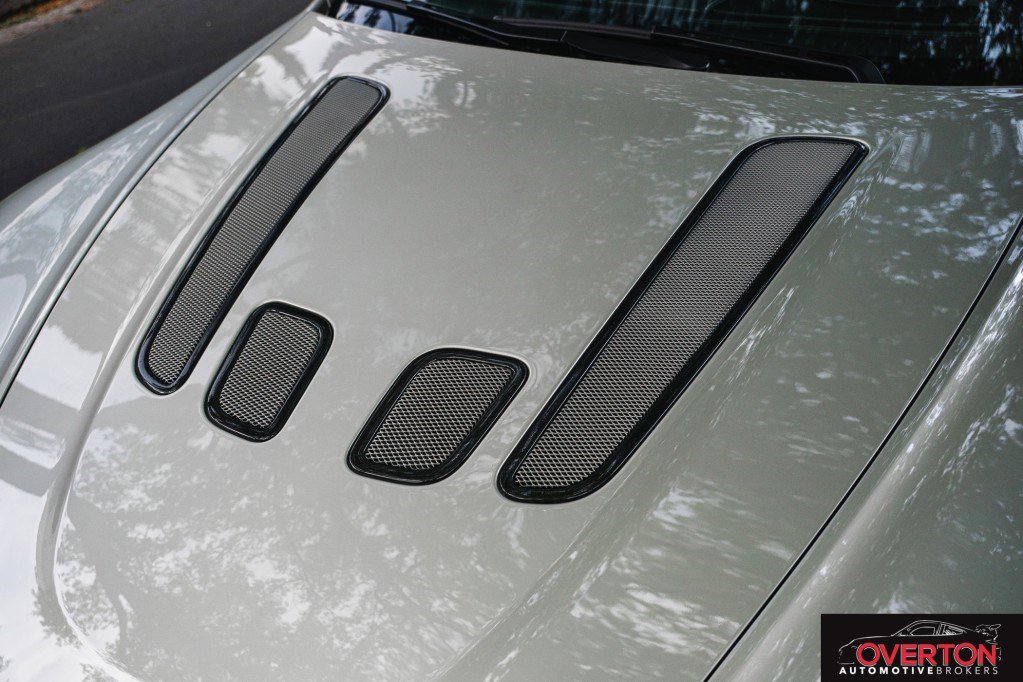 Used 2017 Aston Martin V12 Vantage S image 12