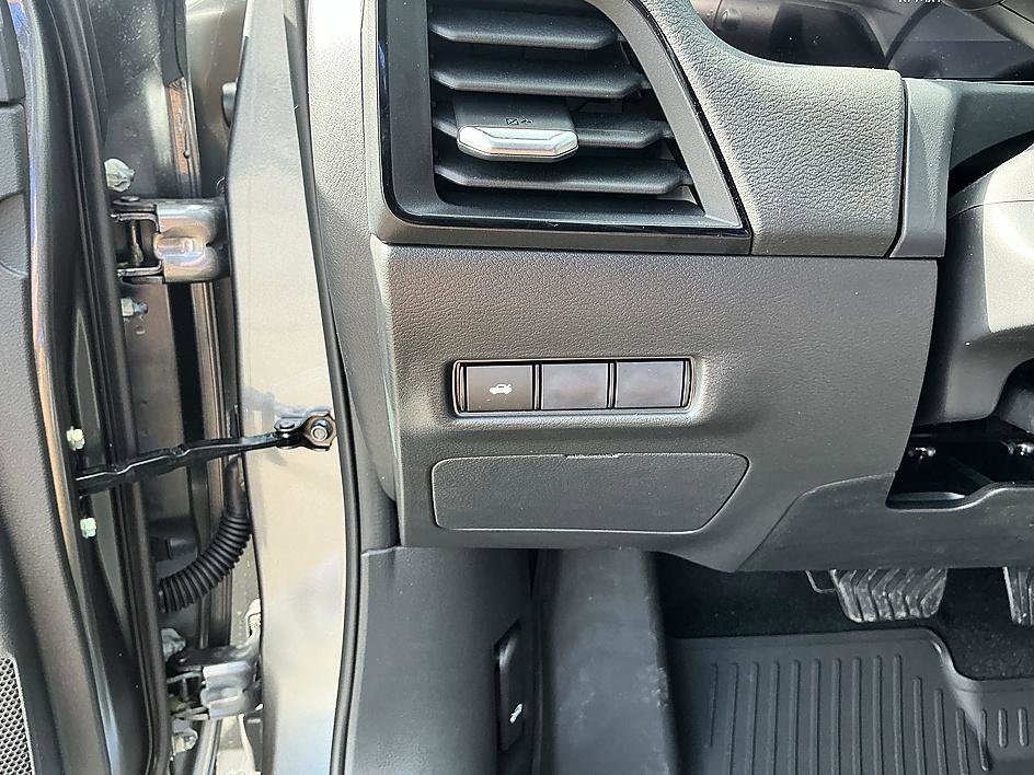 New 2026 Nissan Sentra SV image 13