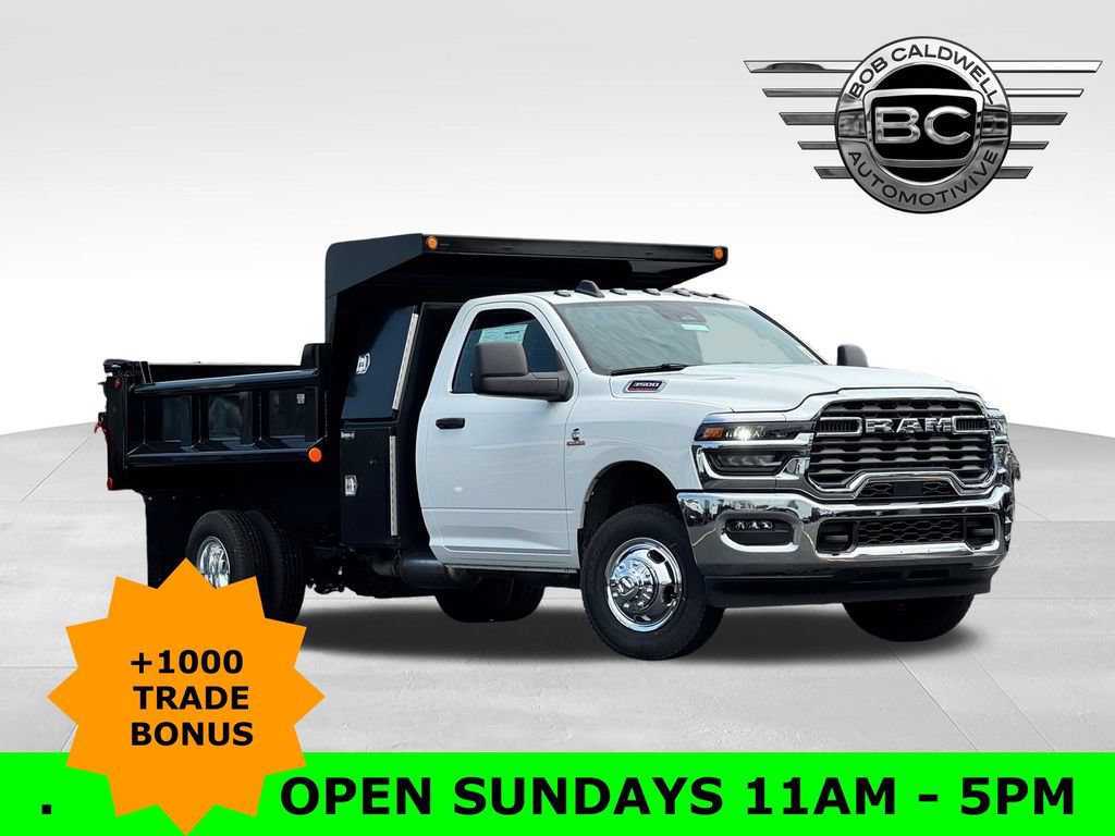 New 2026 RAM 3500 Tradesman w/ Chrome Appearance Group A AWD/4WD 360° Tour