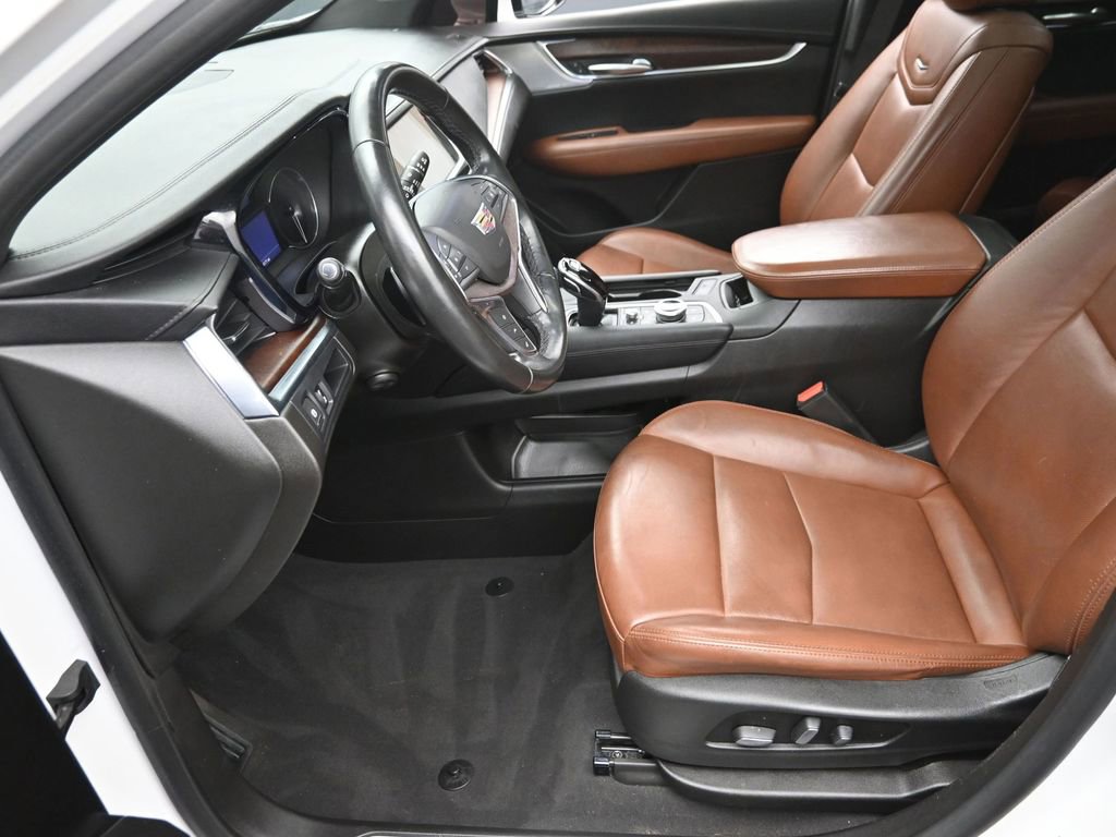 Used 2021 Cadillac XT5 Premium Luxury image 14