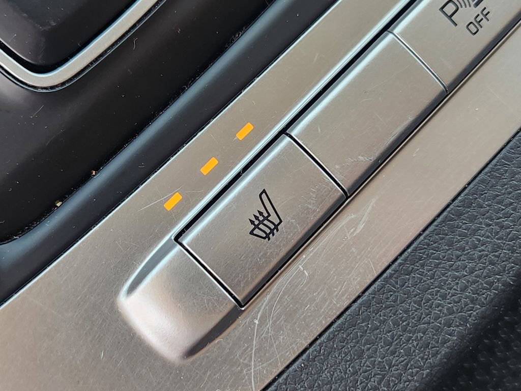 Certified 2024 Kia Carnival LX image 27