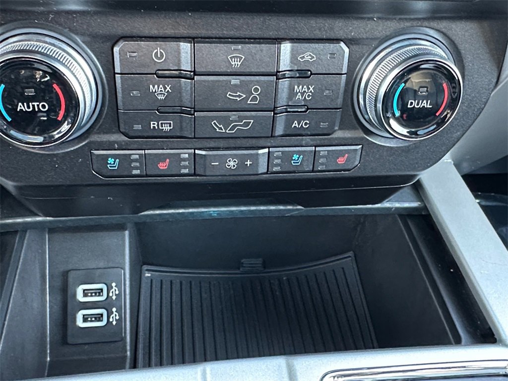 Used 2018 Ford F150 Lariat w/ Equipment Group 502A Luxury image 16