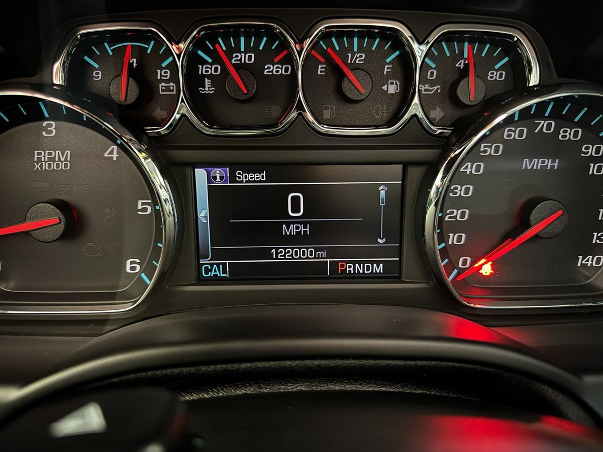 Used 2015 Chevrolet Tahoe LTZ AWD/4WD image 27