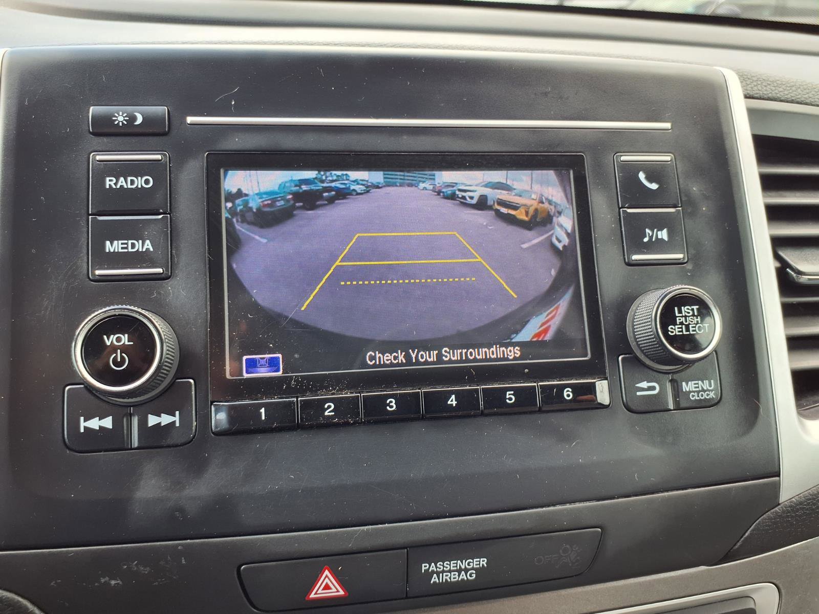 Used 2019 Honda Pilot LX image 5