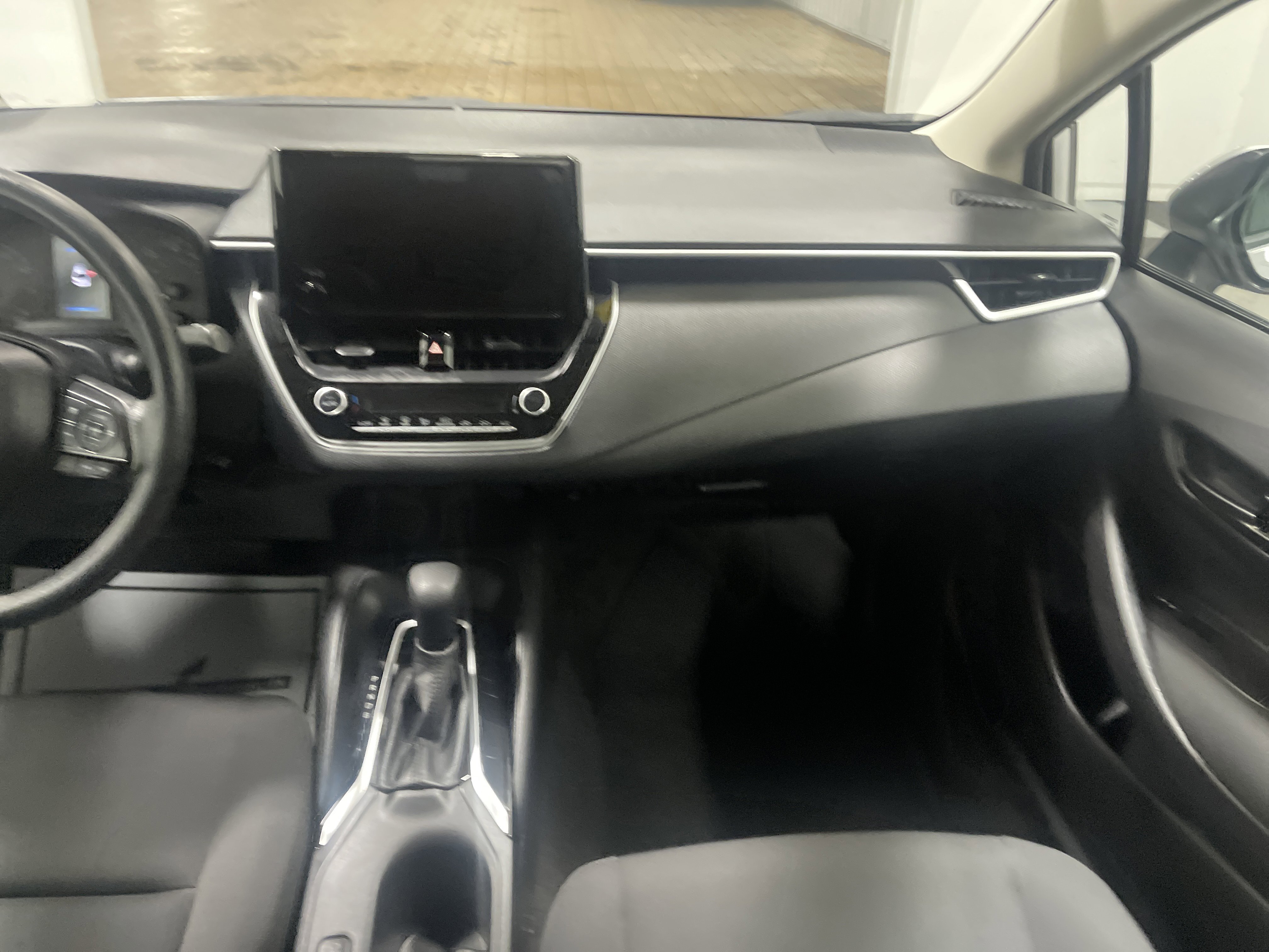 Used 2024 Toyota Corolla LE image 22