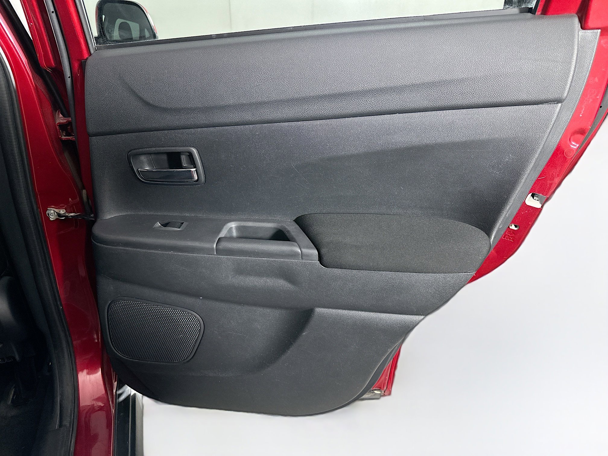 Used 2020 Mitsubishi Outlander Sport ES FWD image 26