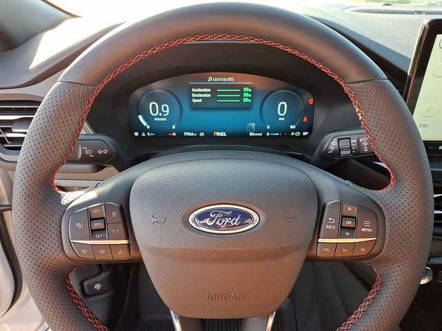 Certified 2023 Ford Escape ST-Line Elite w/ Premium Technology Package image 18