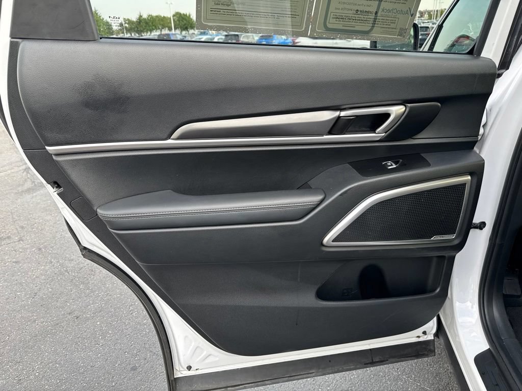 Used 2025 Kia Telluride S AWD/4WD image 36