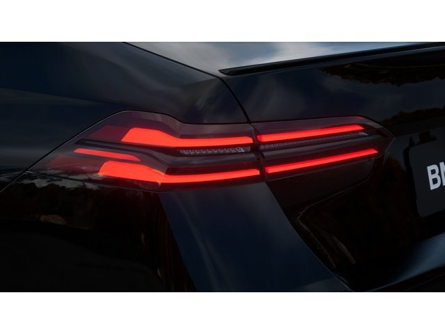 New 2027 BMW 530i RWD image 8