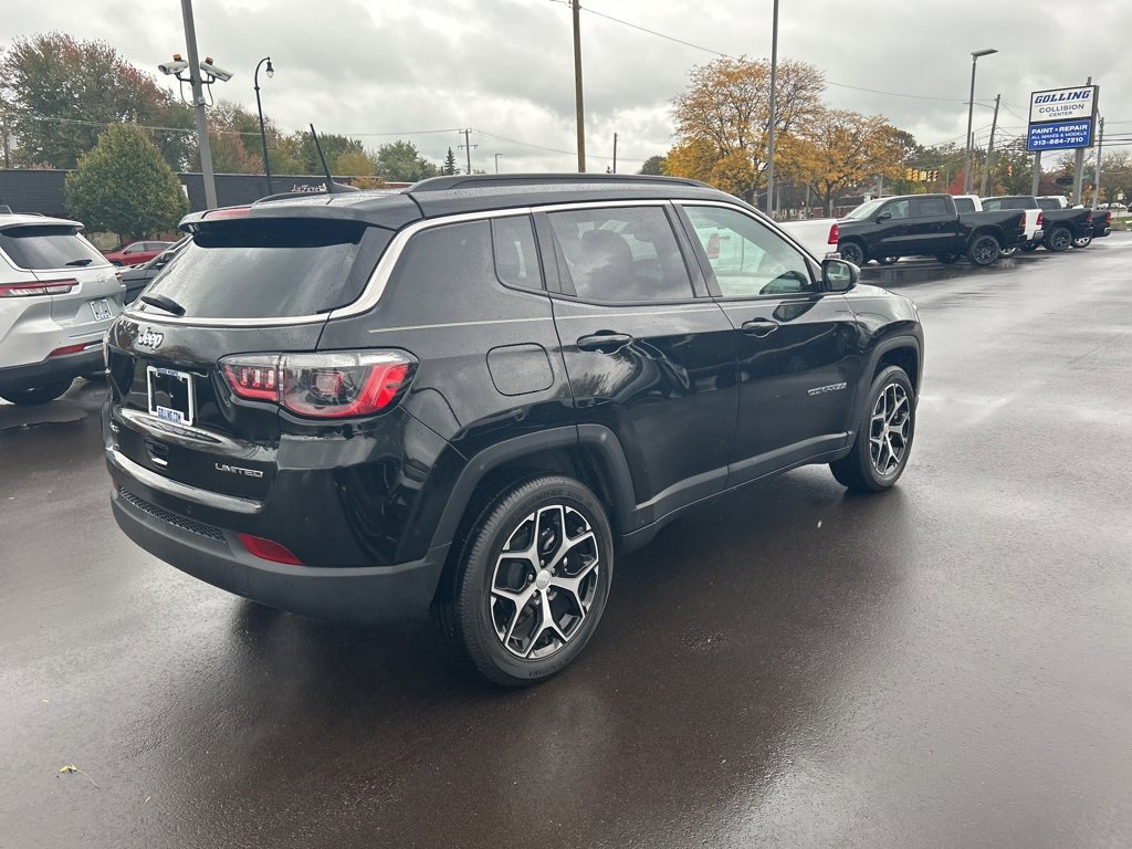 Used 2024 Jeep Compass Limited image 5