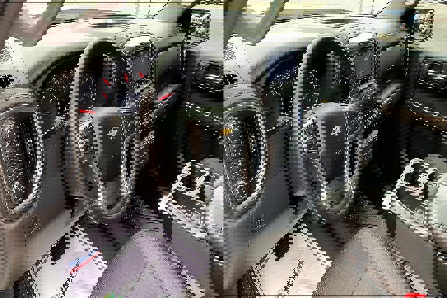 Used 2022 Chevrolet Silverado 1500 LT image 18