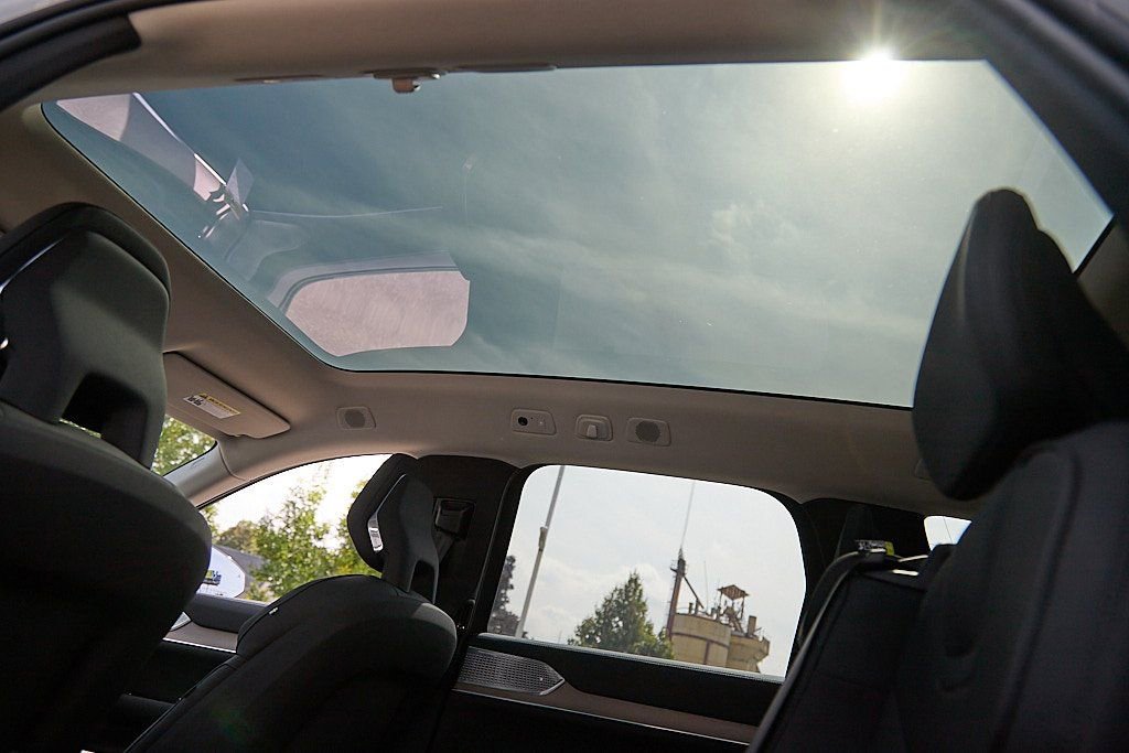 New 2025 Volvo EX90 Ultra image 23