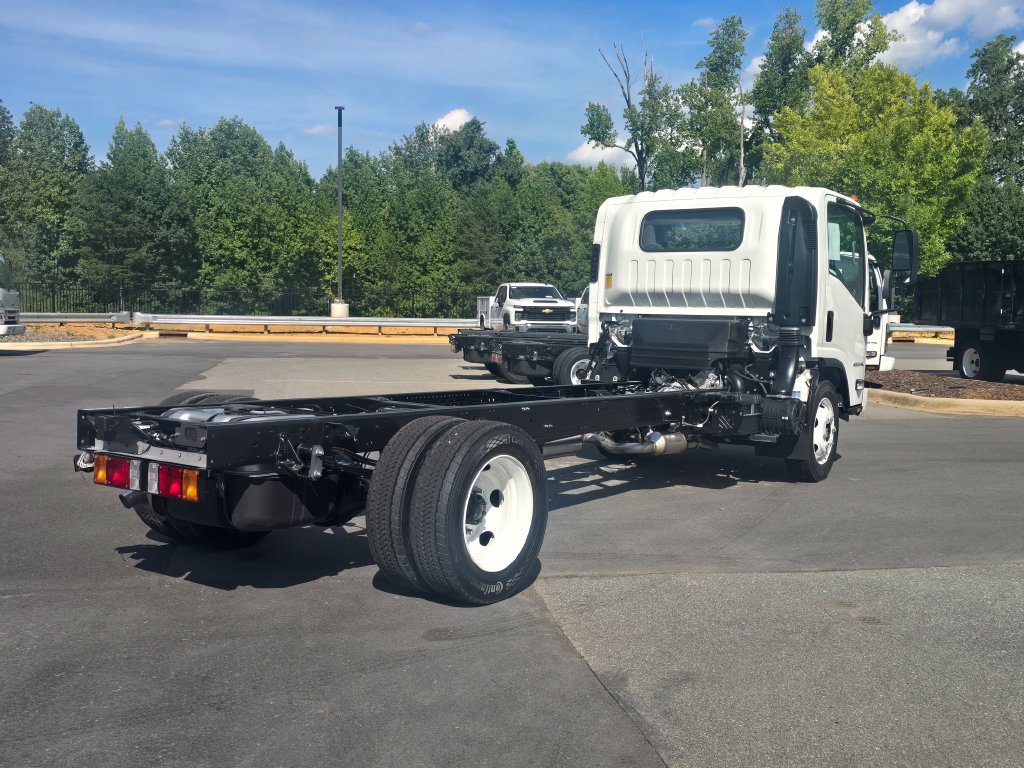 New 2027 Chevrolet Low Cab Forward RWD image 4