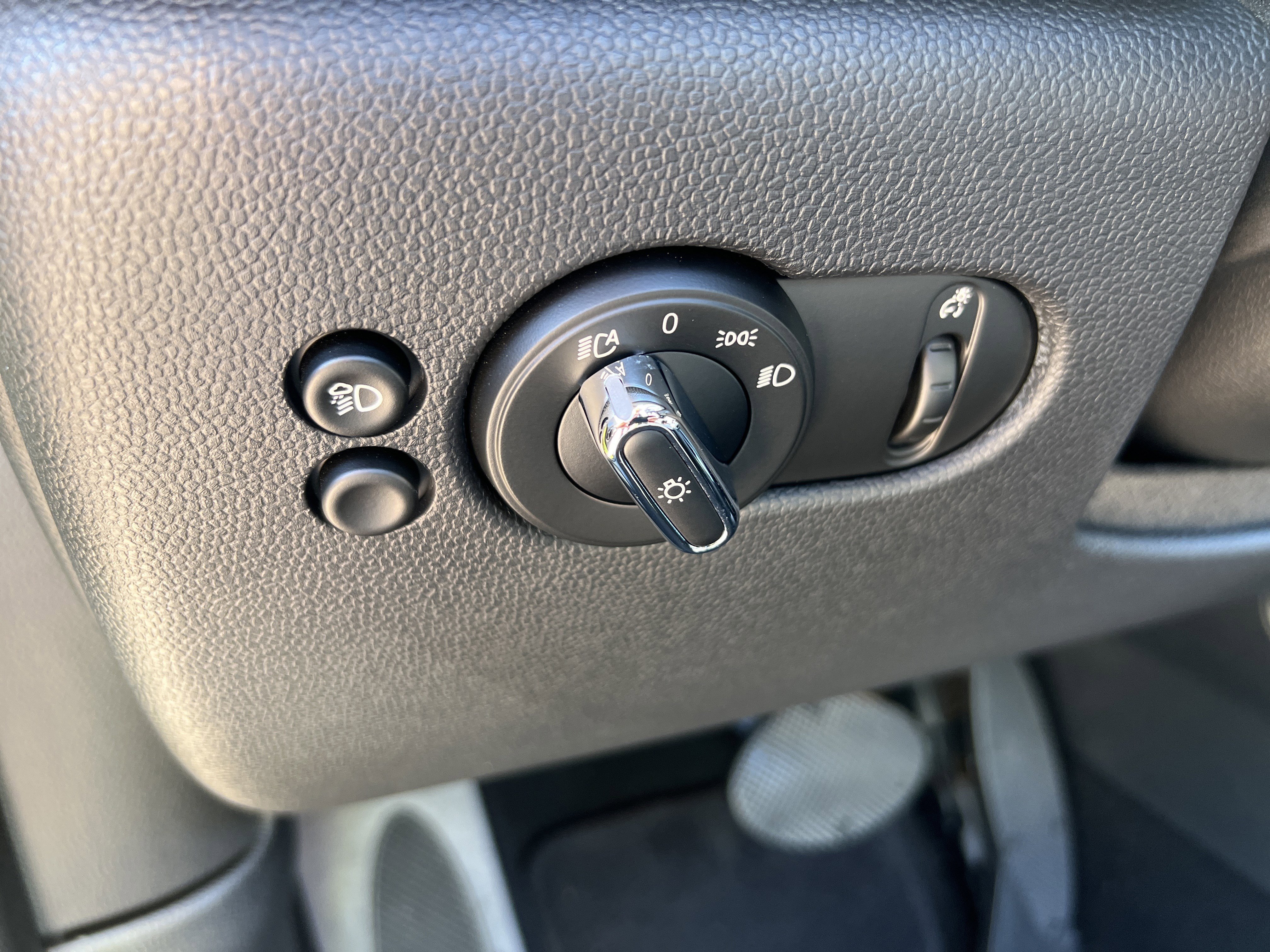 Used 2023 MINI Cooper S image 37