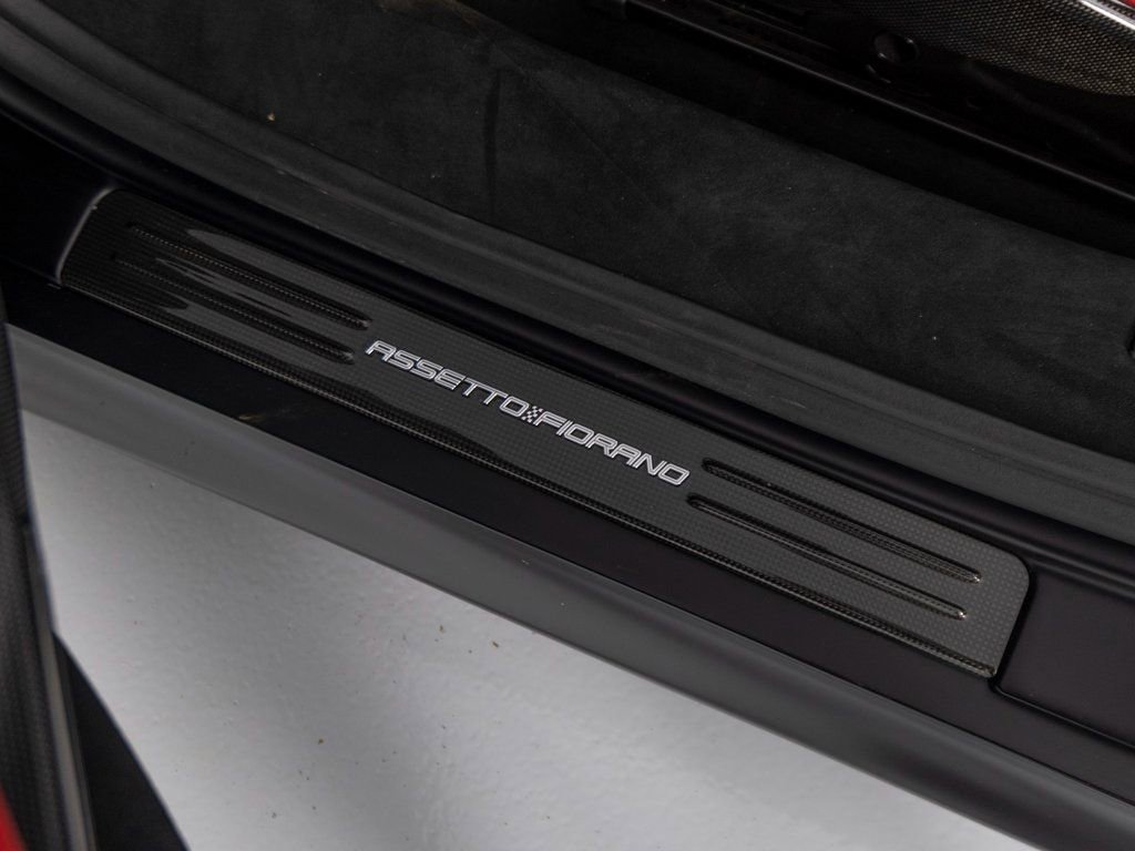 Used 2024 Ferrari SF90 Spider image 15