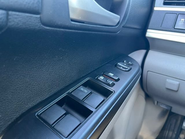 Used 2012 Toyota Camry LE FWD image 20