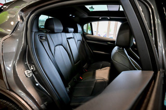 Used 2022 Alfa Romeo Stelvio Ti image 26