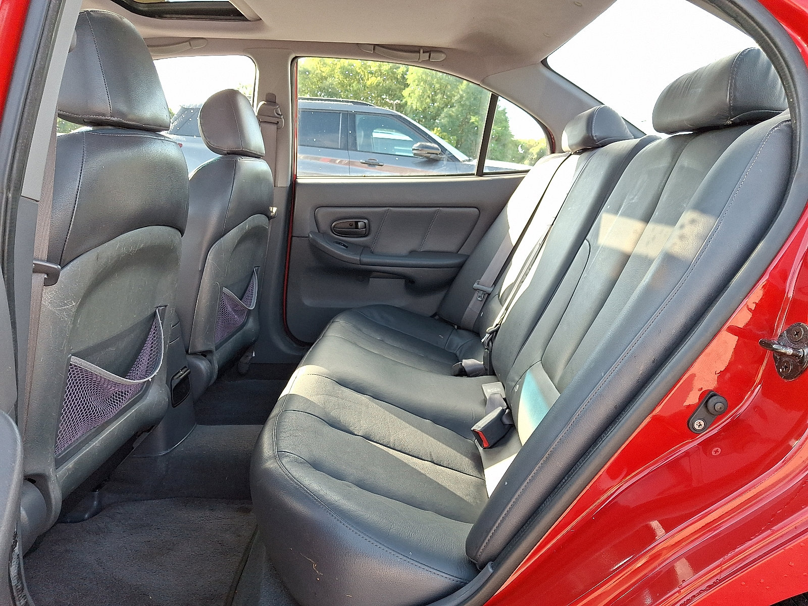 Used 2003 Hyundai Elantra GLS FWD image 10
