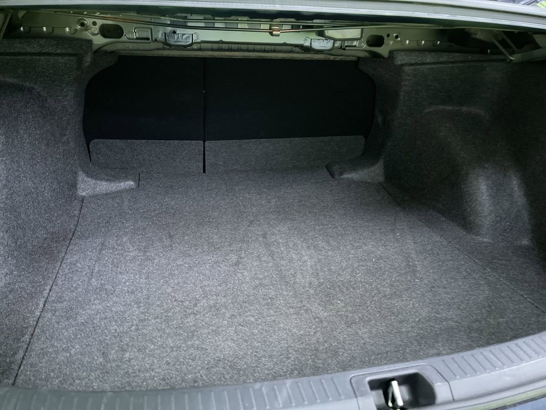 Used 2025 Toyota Corolla LE image 27