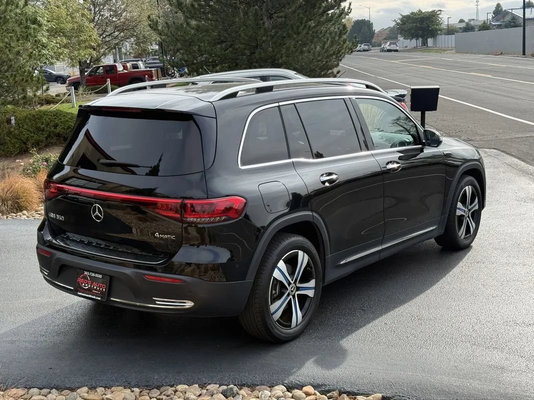 Used 2023 Mercedes-Benz EQB 350 4MATIC SUV w/ Pinnacle Package image 32