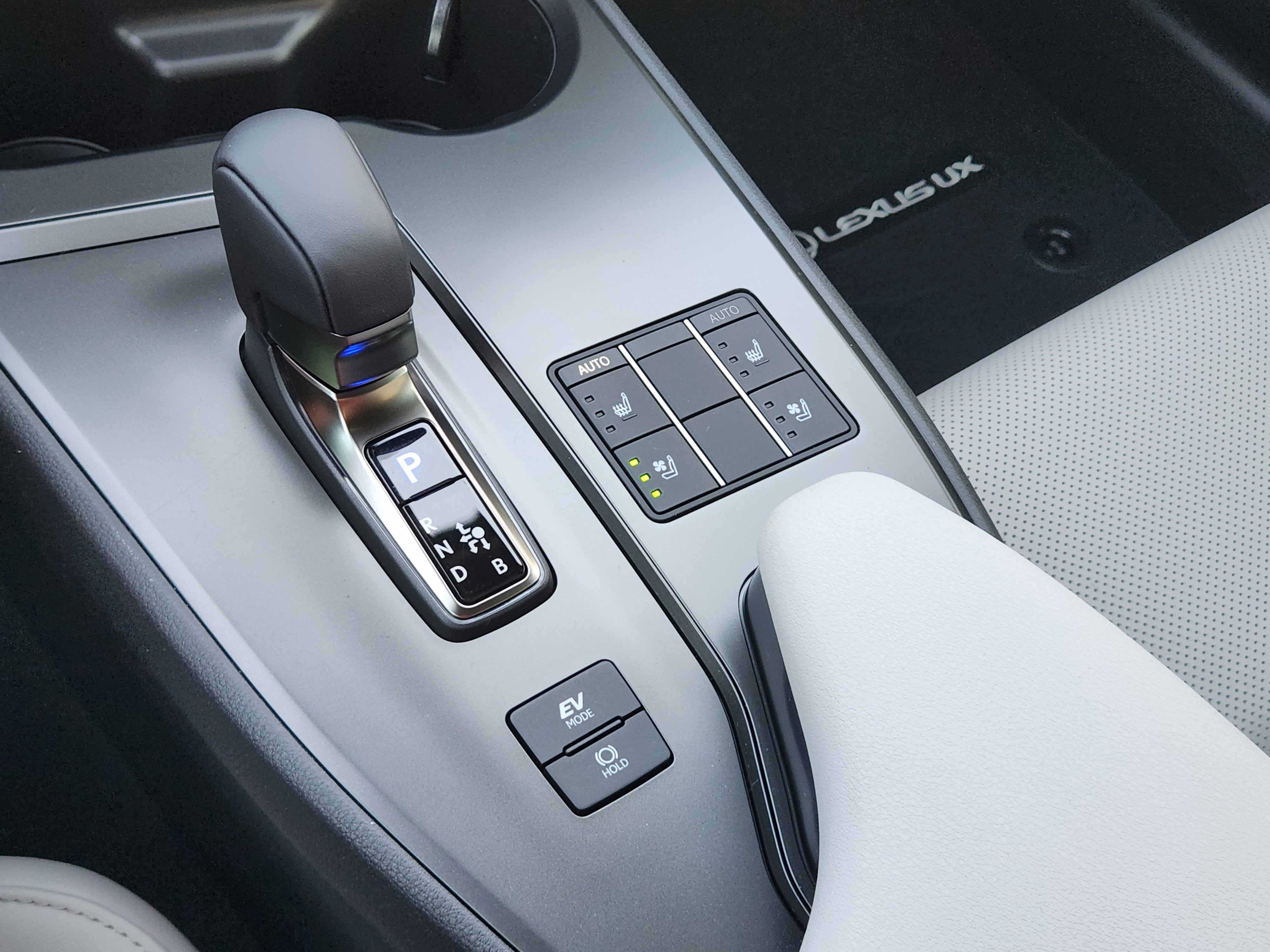 New 2026 Lexus UX 300h 300h F SPORT Design image 14