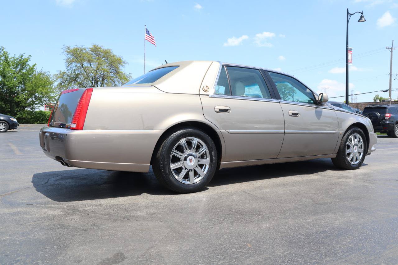 Used 2007 Cadillac DTS Luxury II FWD image 5