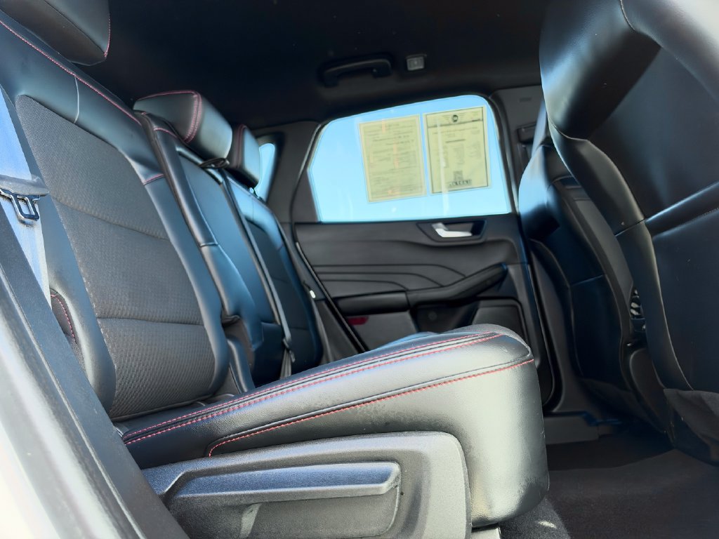 Used 2023 Ford Escape ST-Line Select AWD/4WD image 14