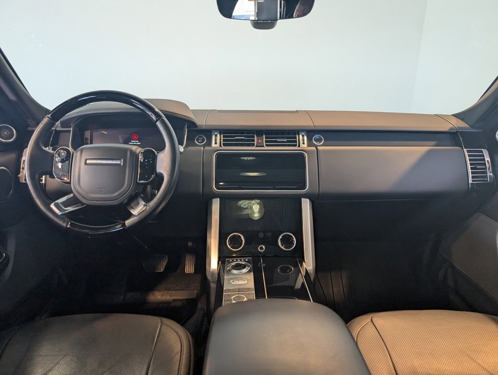 Used 2020 Land Rover Range Rover HSE image 16