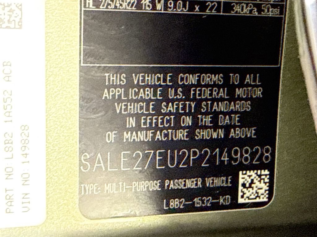 Used 2023 Land Rover Defender 110 X-Dynamic SE image 29