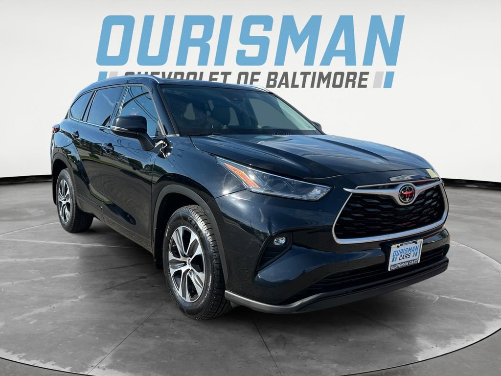 Used 2021 Toyota Highlander XLE