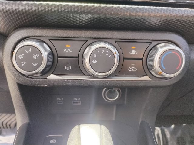 Used 2023 Nissan Kicks SV FWD image 18