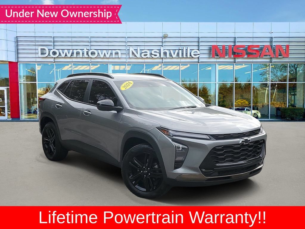 Used 2024 Chevrolet Trax ACTIV w/ Driver Confidence Package FWD image 1