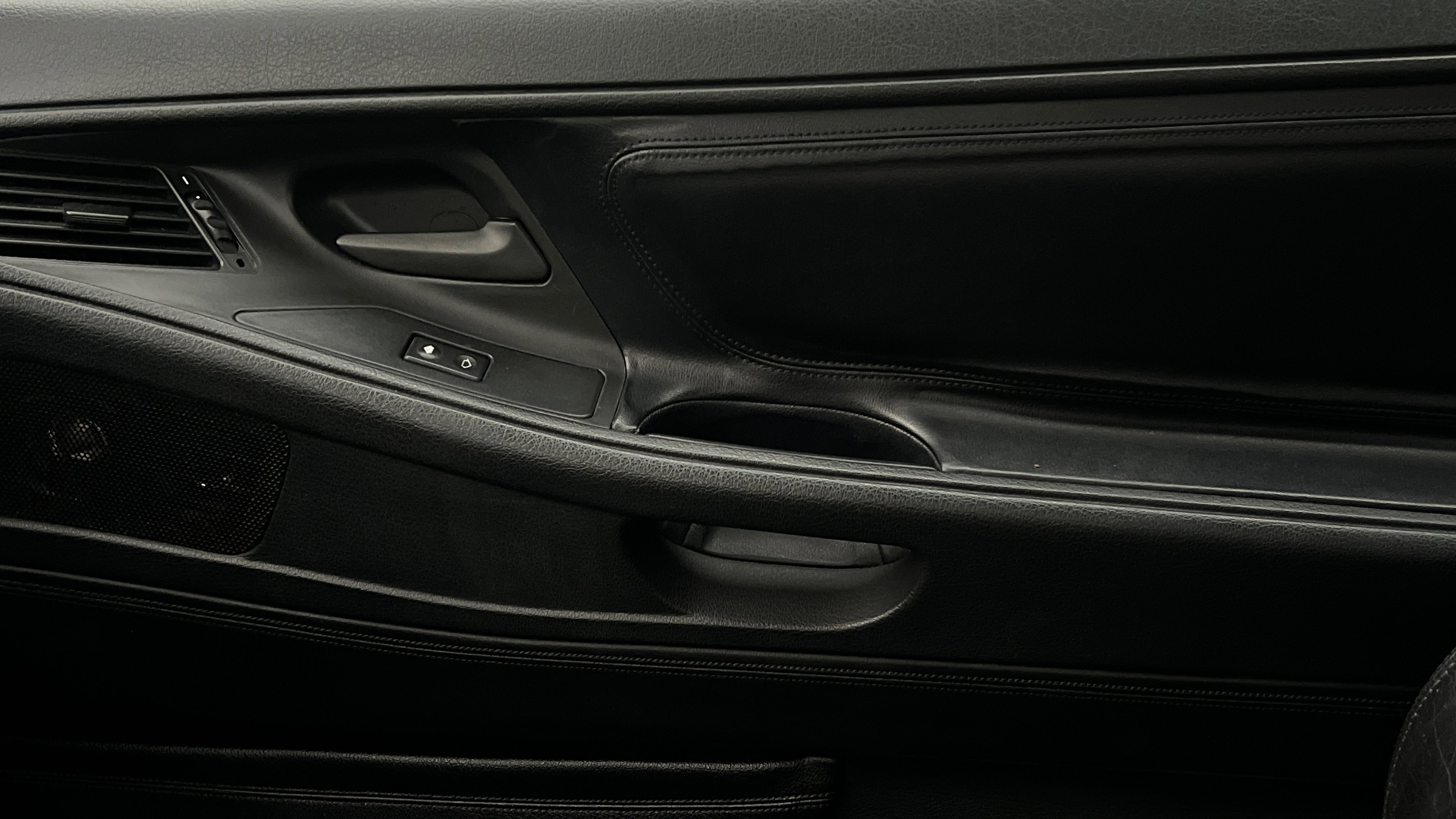 Used 1992 BMW 850i image 21